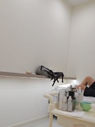 -苗方清颜专业祛痘·皮肤管理