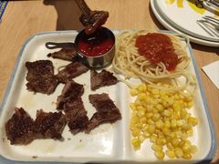 -菲滋意式餐厅(富阳东方茂店)