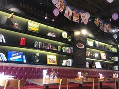 -拉亚汉堡经典餐厅(商城路店)