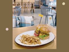 -HELLO 27 意面·沙拉·帕尼尼