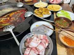-重庆故事姊妹老火锅(财经学院店)