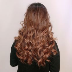 -PE SALON