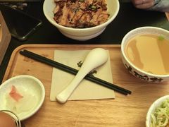 -熊吞·大碗丼烧肉饭(济宁万达广场店)