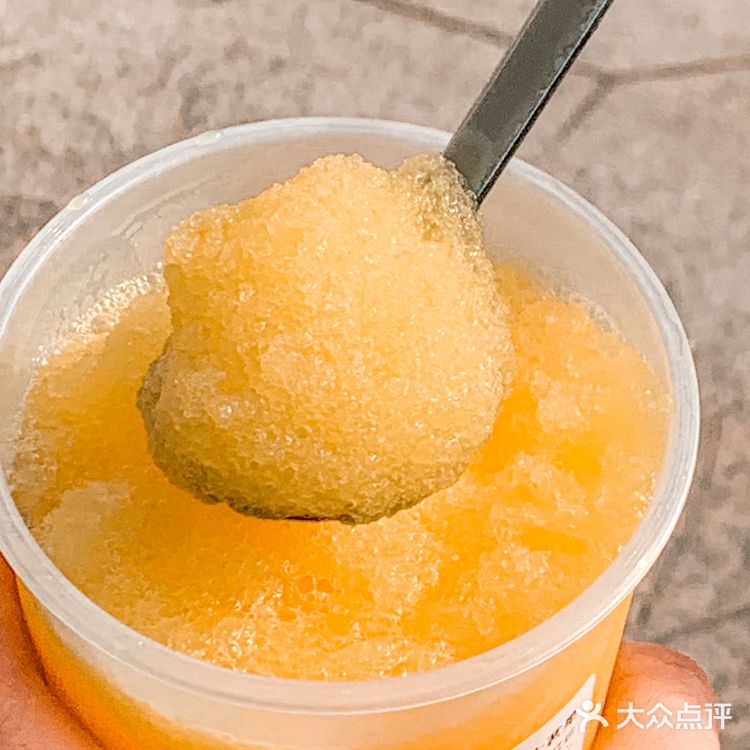 刀片嗓都给我喝起来！2023第一杯VC水是它！