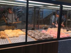 面包甜点陈列柜-LELECHA乐乐茶(上海五角场万达广场店)