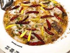 -渔语鱼酸菜鱼新川菜(来福士店)