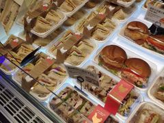 -巴黎贝甜(大宁国际商业广场店)