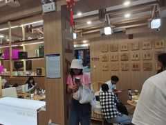 -霸王茶姬(南强街店)
