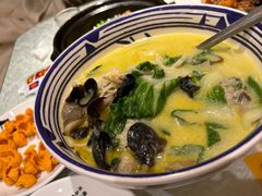 荠菜元子-眷江南之小蓝鲸(王府大街店)