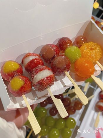 玉林夜市mini冰糖葫芦来啦!一口一个超过瘾!