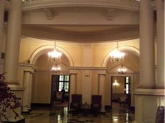 iphone_upload_pic-LONG BAR 廊吧(外滩华尔道夫酒店)