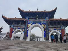 -抱犊寨风景区