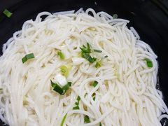 -花溪巷牛肉粉(泉城路店)