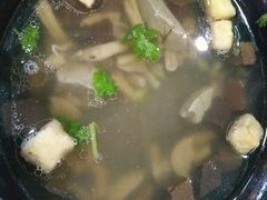 鸭血粉丝汤-百年尹氏汤包(环球美食荟店)