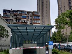 -螃蟹岬(地铁站)