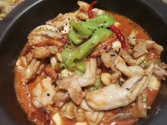 黑松露牛肝菌焖牛蛙-云海肴·汽锅鸡·云南菜(广安门天虹店)