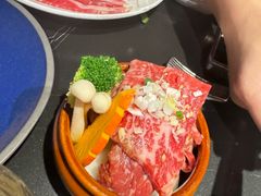 -山川小町·极番烧肉(新地假日广场店)