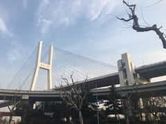 -上海南浦大桥长途旅游客运站