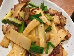 -云海肴·汽锅鸡·云南菜(天山百盛优客店)