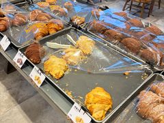 -OUR Bakery(中海环宇荟店)