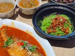 -小船渔村•大连菜•大连焖鱼(黄河路店)