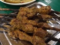-布尔津河堤夜市
