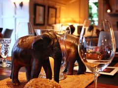 -Huka Lodge