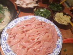 -周小明火锅(黑金冠社区店)