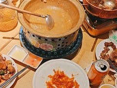 -关东小磨东北菜(上海长风大悦城店)