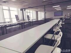 上课实景-四季美学色彩形象管理服装搭配