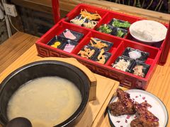 -勺子米线·云南传统小吃市集(四方街店)