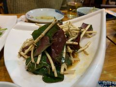 鸡丝折耳根-自贡盐帮菜·玩辣餐厅(樱花园西街店)