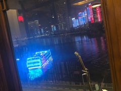 -小天鹅火锅·一线江景洪鼎旗舰店(洪崖洞店)