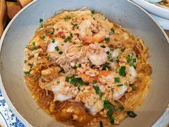 -头上红煨盐鸡乡村食府