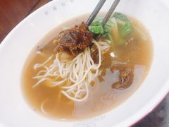-牛吃草牛肉面(翠柏路店)