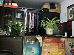 -旗人服装改制店