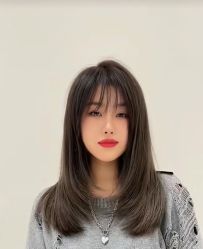 -丝语萱形象