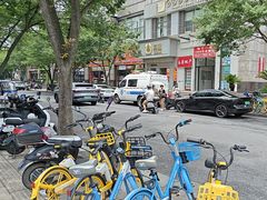 -四川北路(地铁站)