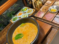 -银米·云南传统过桥米线(双廊黑金冠店)