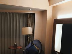 -上海浦东假日酒店