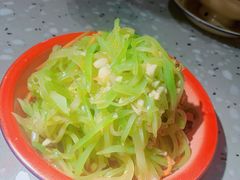 -鹤江桥·红油牛肉粉(SKP店)