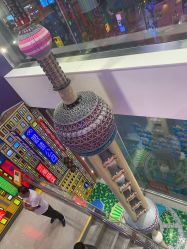 -乐高品牌旗舰店(人民广场店)