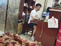 大堂-腾格勒烤羊腿
