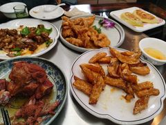 锅包肉-东北哈尔滨酱骨头馆房掌柜铁锅炖