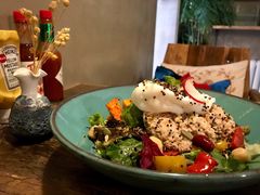 金枪鱼藜麦沙拉-HIGH FIVE哈福手工汉堡(桂林路店)