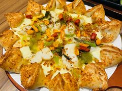 鲈鱼得水酸菜海鲈鱼披萨-必胜客(万达百货店)