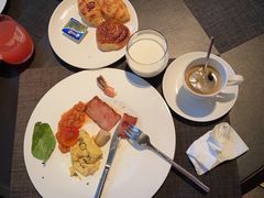 -杭州逸酒店(西湖武林店)