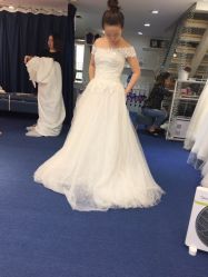 -爱纱嫁衣婚纱礼服馆