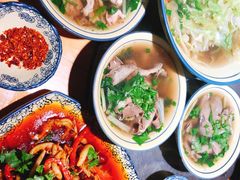 -大众跷脚牛肉馆·非遗传承单位(峨眉山店)