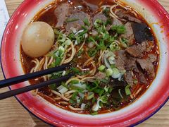 -刘二姐襄阳牛肉面(鸟巢店)